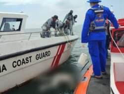 Jenasah ABK KM Kaya Sampurna 7 ditemukan tim SAR gabungan di perairan pulau Lemukutan